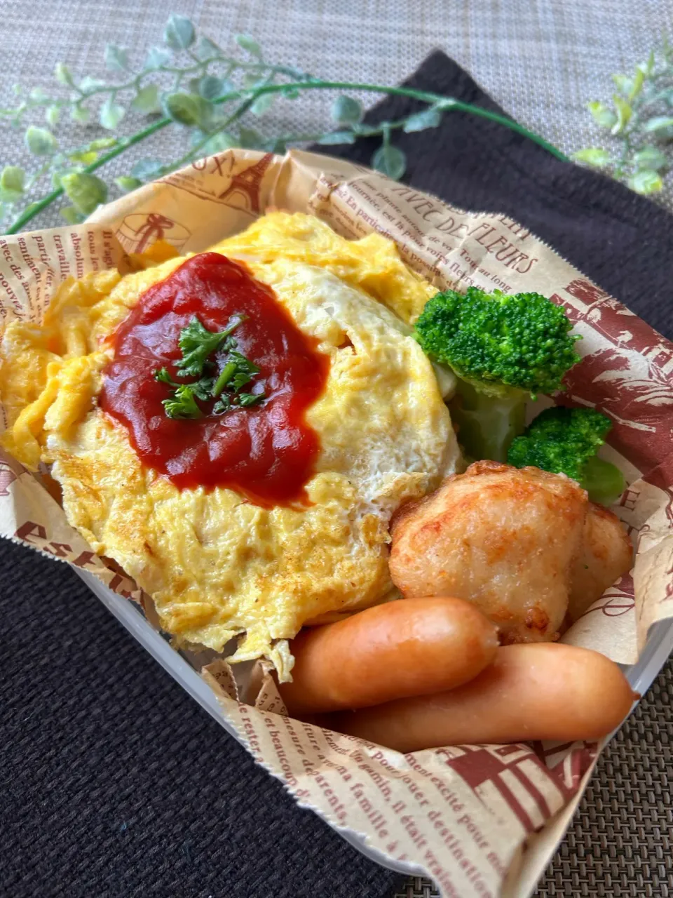 【誤差あり弁当】いつかのオムライス弁当|まなまな♡さん