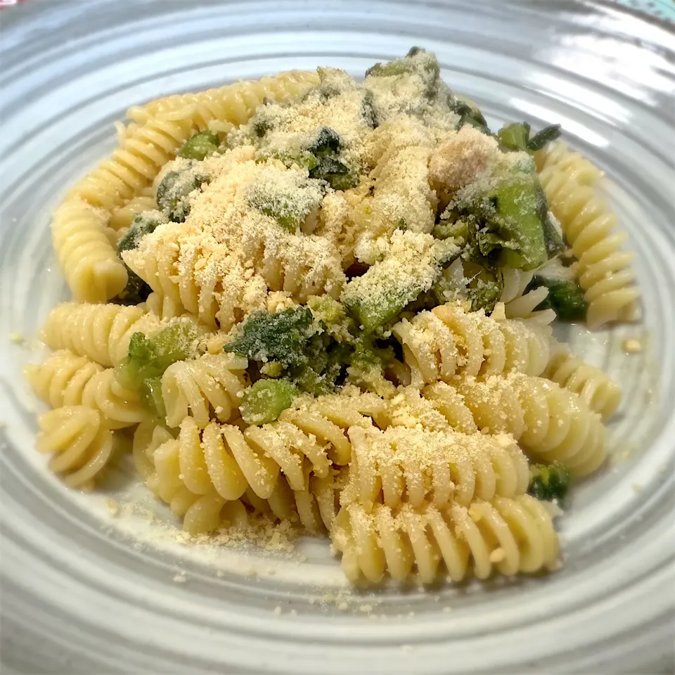 菜の花とアンチョビのフジッリ🍝|buhizouさん