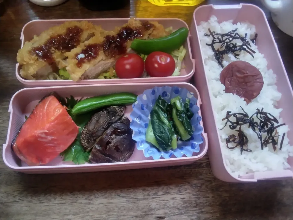 お一人様お花見三段弁当|にんにくと唐辛子が特に好き❤️(元シャリマー)さん