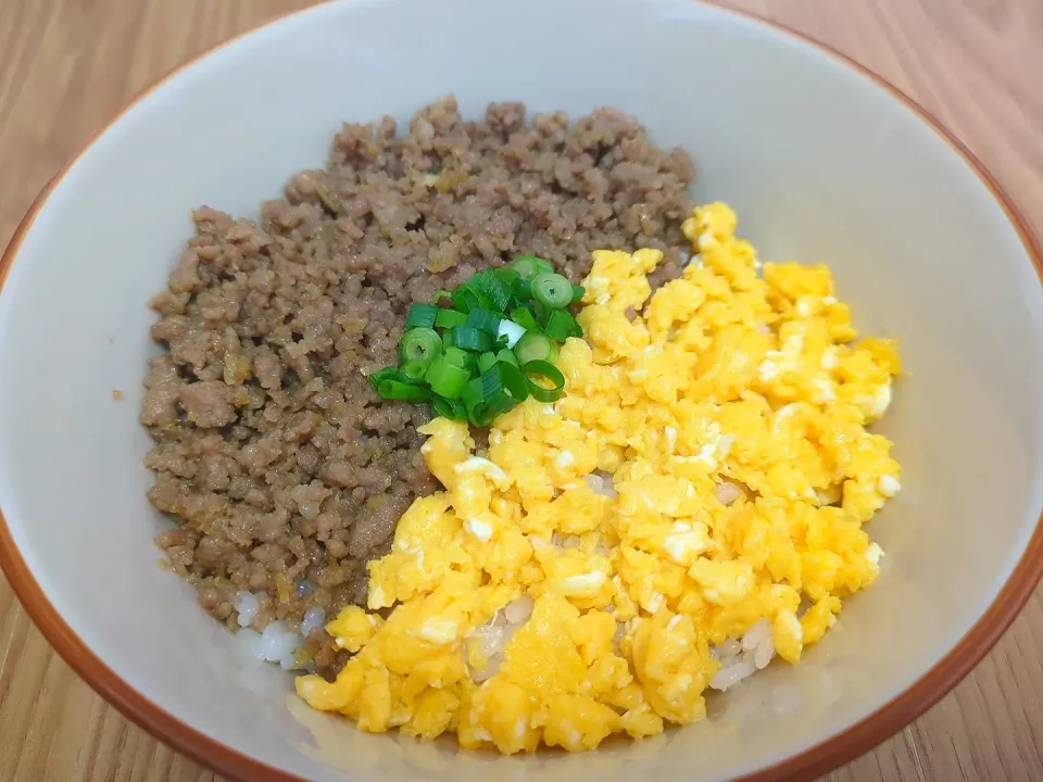 そぼろ丼|姫新Kishinさん