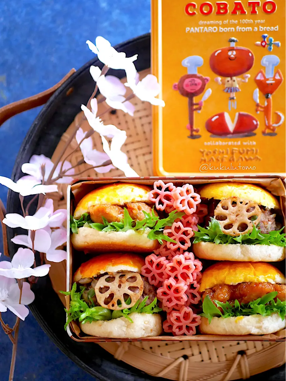 お花見ピクニックバーガー🍔弁当|kukulutomo ❁𓎪 ⡱𓎩‎𐩢𐩺𓎪 ⡱さん