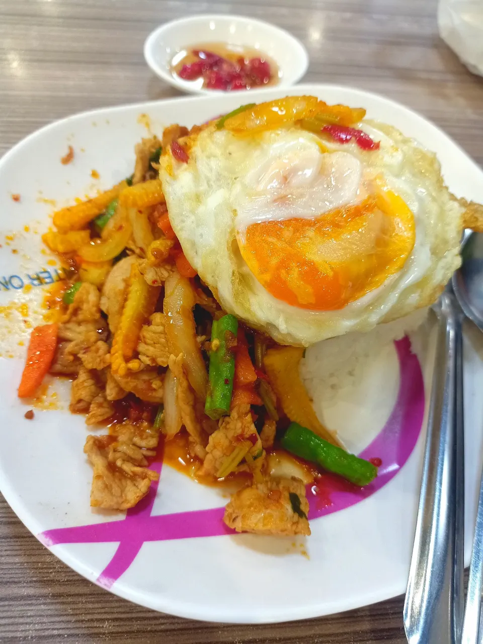Stir-fried Pork w/ Chili Paste Topped w/ Fried Egg 🐷🌶️🍳🍚🤤|An'leeさん