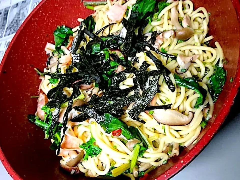 独り飯は有り合わせの材料で和風ペペロンチーノ|🐈⸒⸒⸒⸒つるのダンス🐈🐾さん