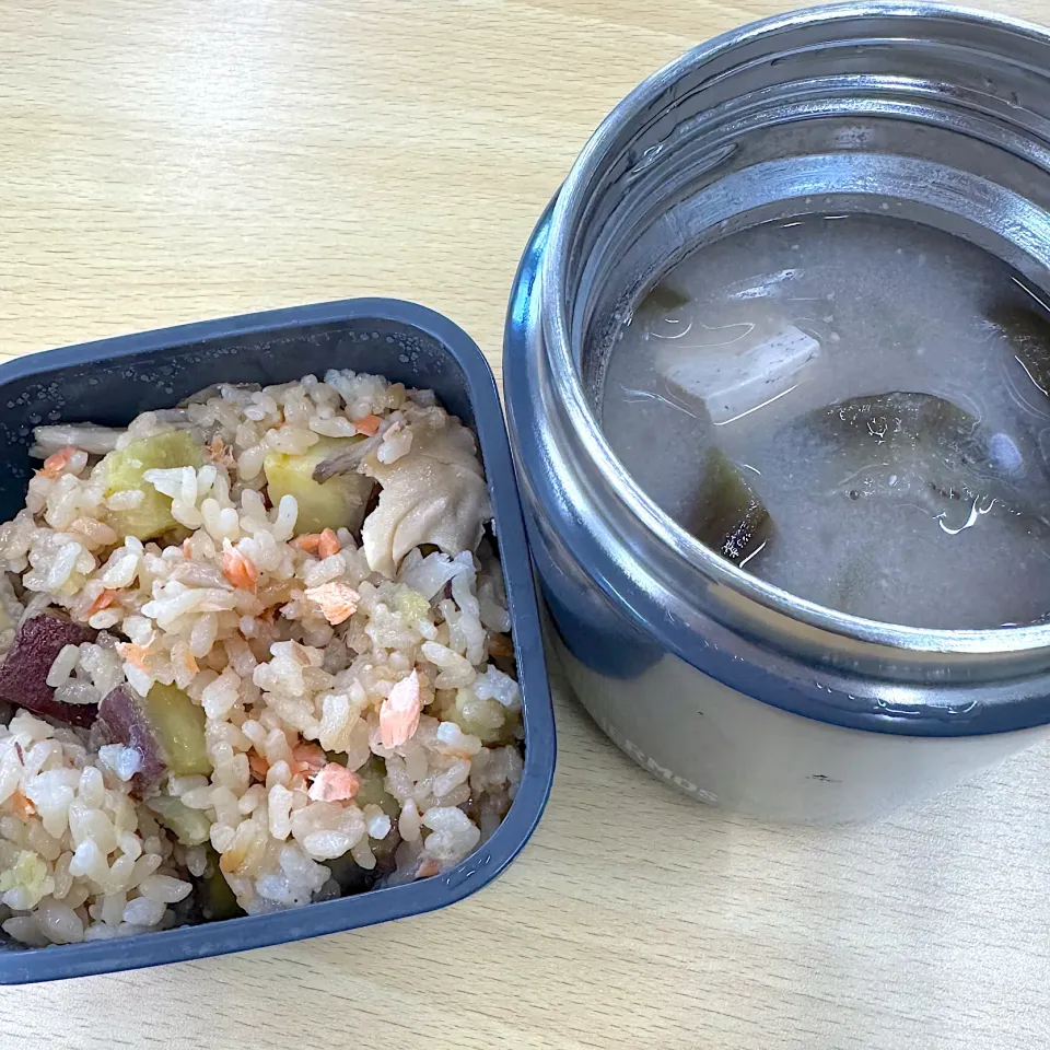 お弁当〜🌷|朔さん