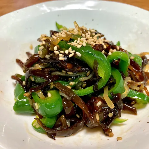 「宮崎県産ピーマン」を使ってみたSnapdishの料理・レシピ写真:ピーマンと木耳のきんぴら🫑①