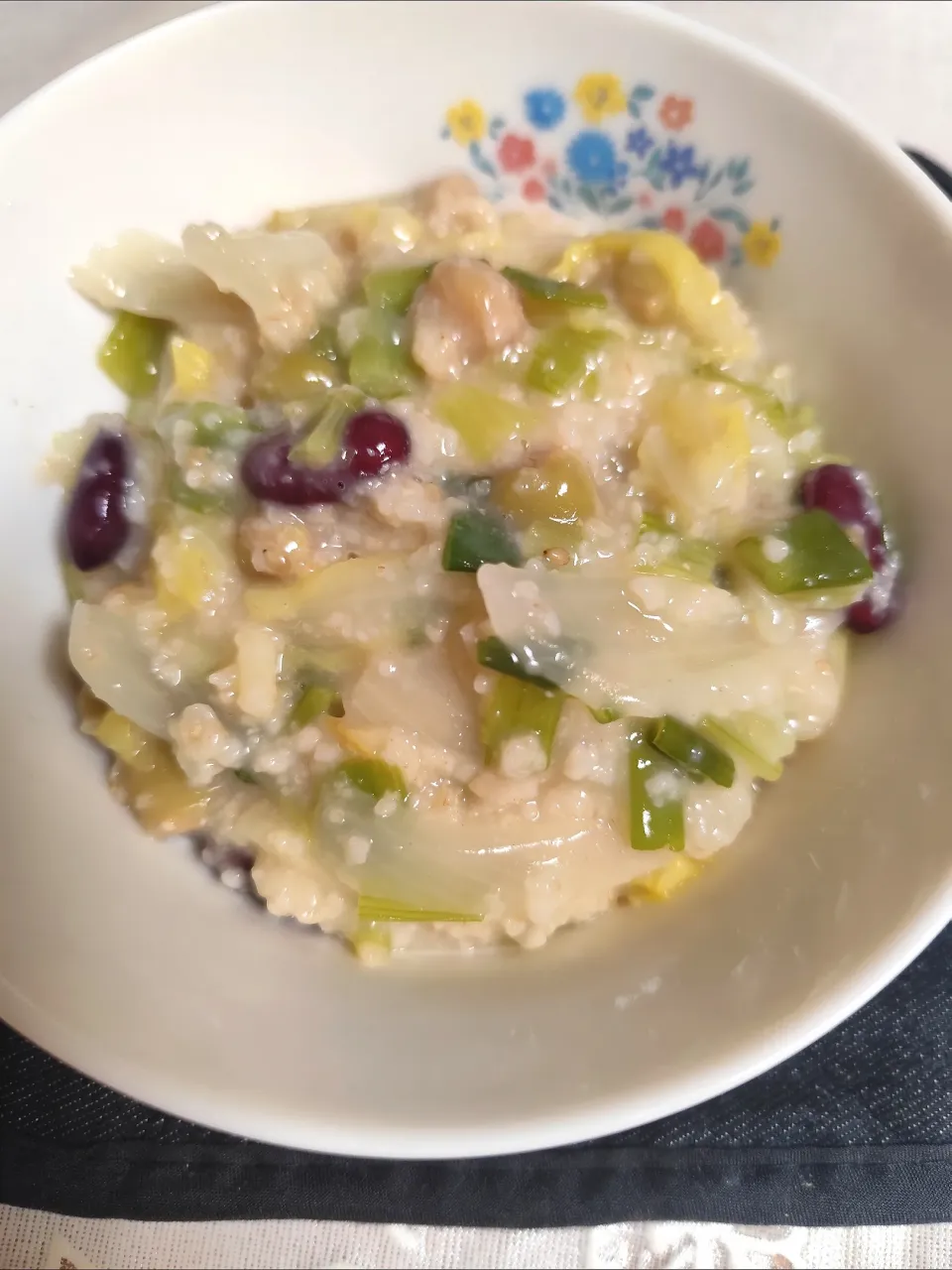 鶏手羽元茹でた汁使いクイックオートミールリゾット(りんご糀、レモン汁糀使用)|m.rafuさん