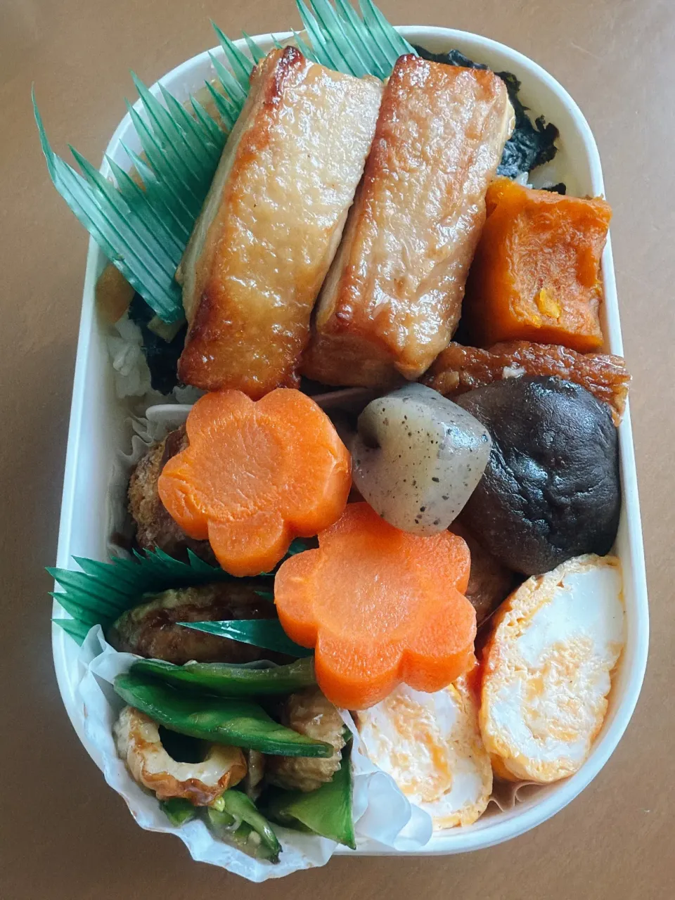 隠れそぼろのり弁|sacchan( ﾐΦﻌΦ)ฅさん
