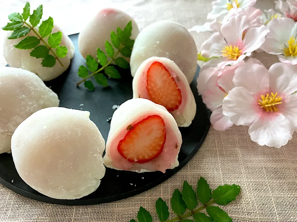 ＊桜餡のいちご大福🍓🌸＊|＊抹茶＊さん