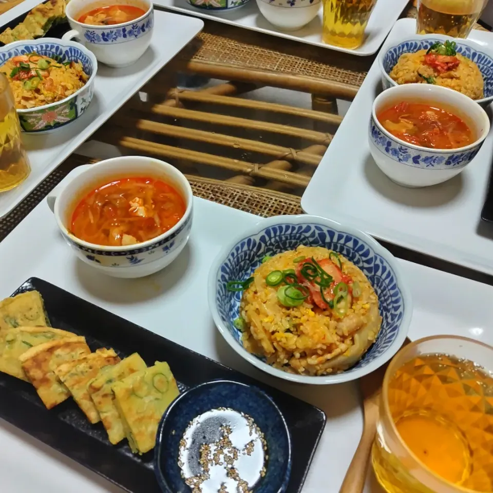 息子作、キムチチャーハン、スープ、チヂミセットです✨😊いつもありがとう💖🍀|rikako♪。.:＊さん