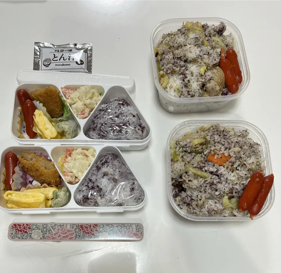 パパ弁と母弁と置き飯。☆炒飯と赤ウインナー（置き飯）☆おにぎり☆卵焼き☆コロッケ☆赤ウインナー☆ポテトサラダ☆みそ汁（パパ弁）昨日は次男の入学式。ちょっとひと段落です🤭|Saharaさん
