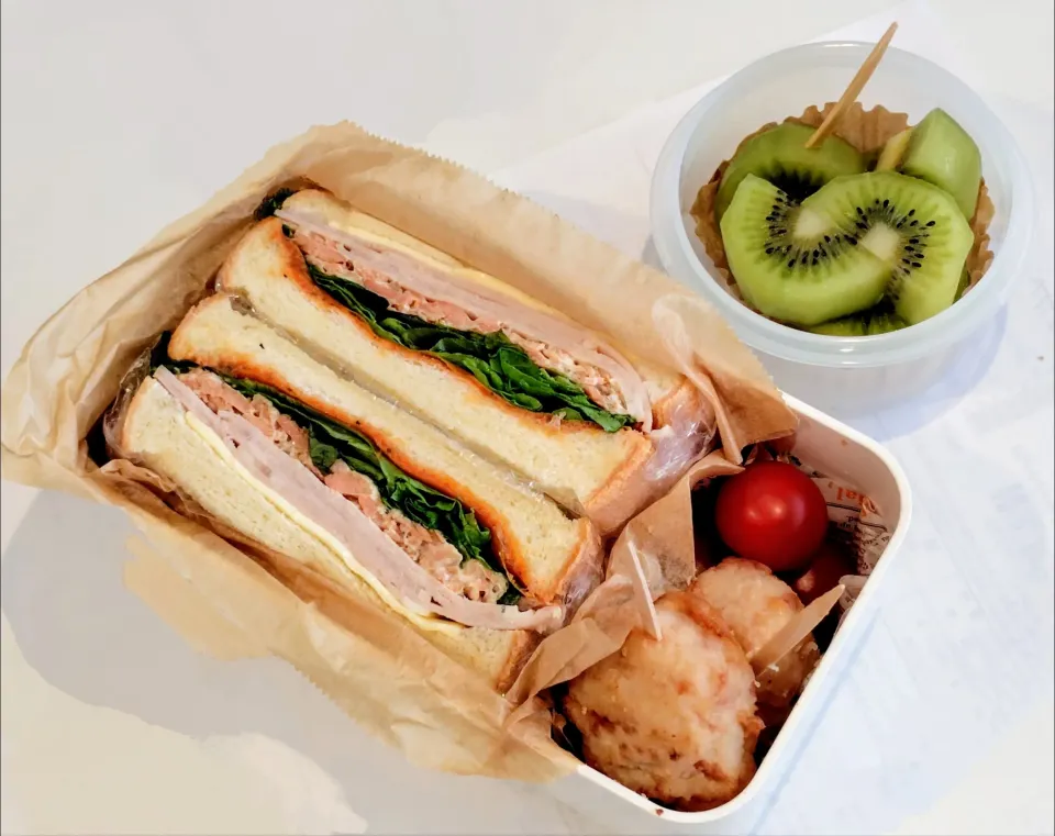 ハム鮭サンド|YUYUさん