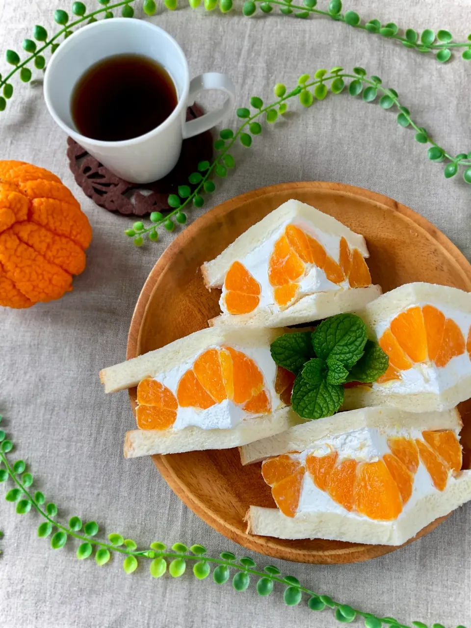 みったんさんの料理 オレンジのフルーツサンド
染みホワイトチョコとさくらのラスク|スイーツポテトさん