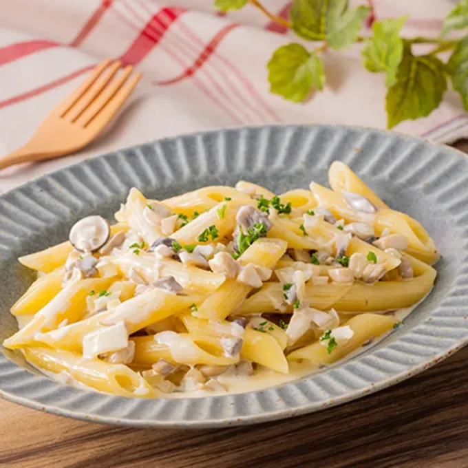 キノコ香るクリームペンネ|タカナシ乳業さん