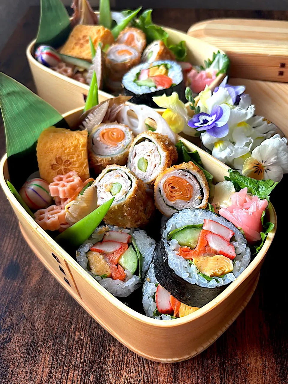 ふたりのお弁当 ~サラダ巻きと一口サイズのロールとんかつ|とんちんさん