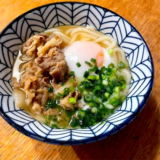 Snapdishの料理・レシピ写真:吉野家牛丼の具で 肉うどん｜牛丼を超えた自由な食べ方、無限大！簡単＆美味な「おうち𠮷野家」が楽しすぎる♪