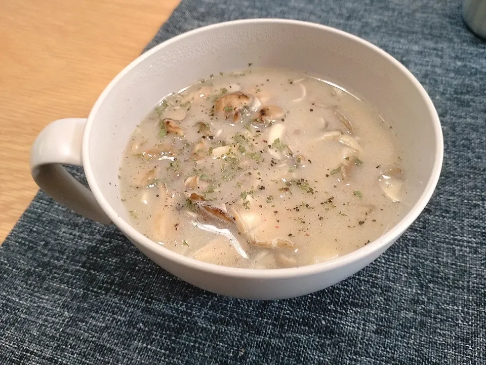 レンジで作る【舞茸つぶみそミルクスープ】|みりさん