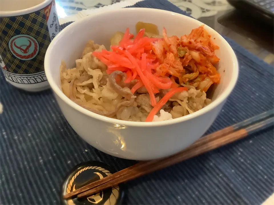 やっぱ美味しい😋『自宅で吉野家の牛丼』|アライさんさん