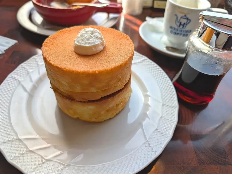 星乃珈琲のスフレパンケーキ|ゆうとさん