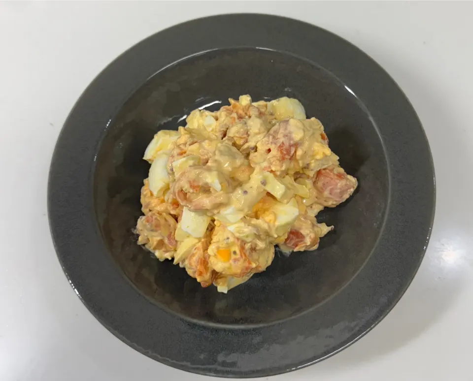 ごろごろ人参と卵のサラダ|miyuさん