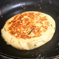Chicken cheese garlic naan|Sabrina R.さん