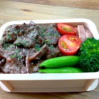 ステーキ弁当| るりさん