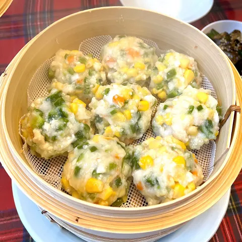 「宮崎県産ピーマン」を使ってみたSnapdishの料理・レシピ写真:宮崎ピーマン🫑の豆腐シュウマイ💕