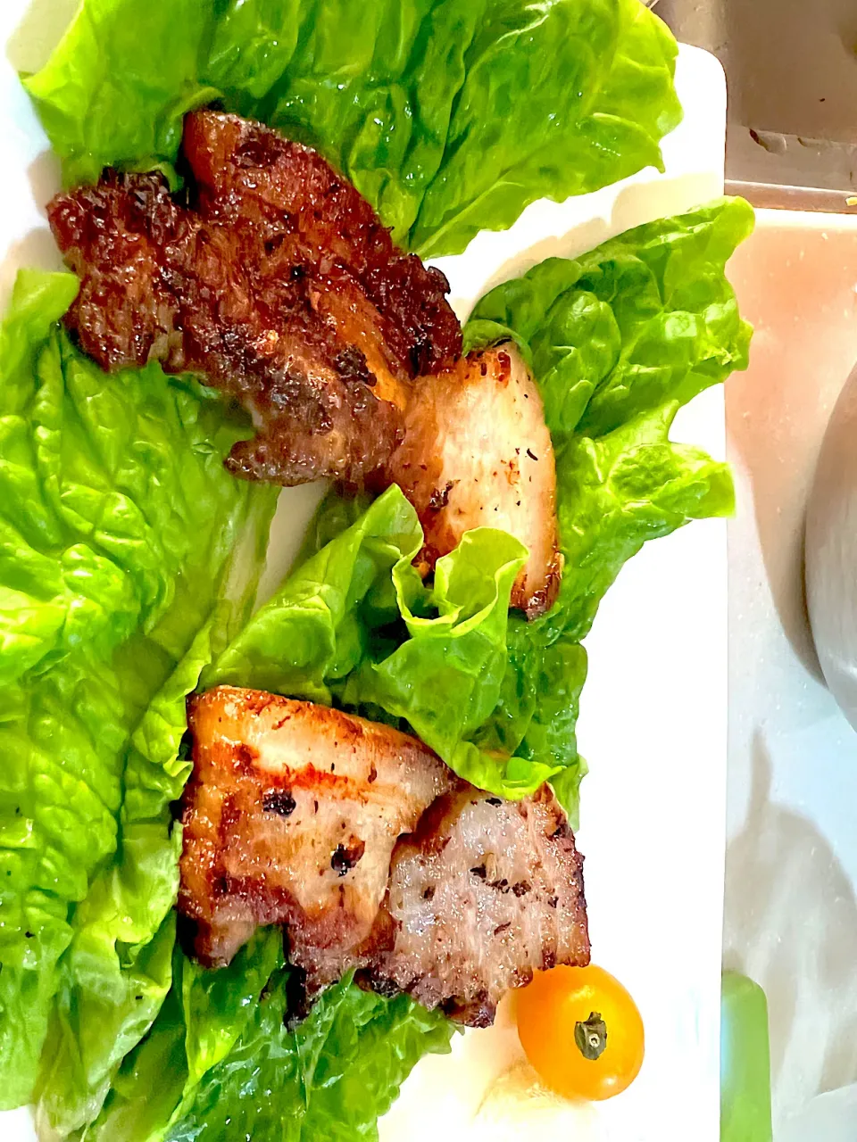 手作りベーコン🥓サムギョプサルみたい食べると油が美味💕|ochihekoさん