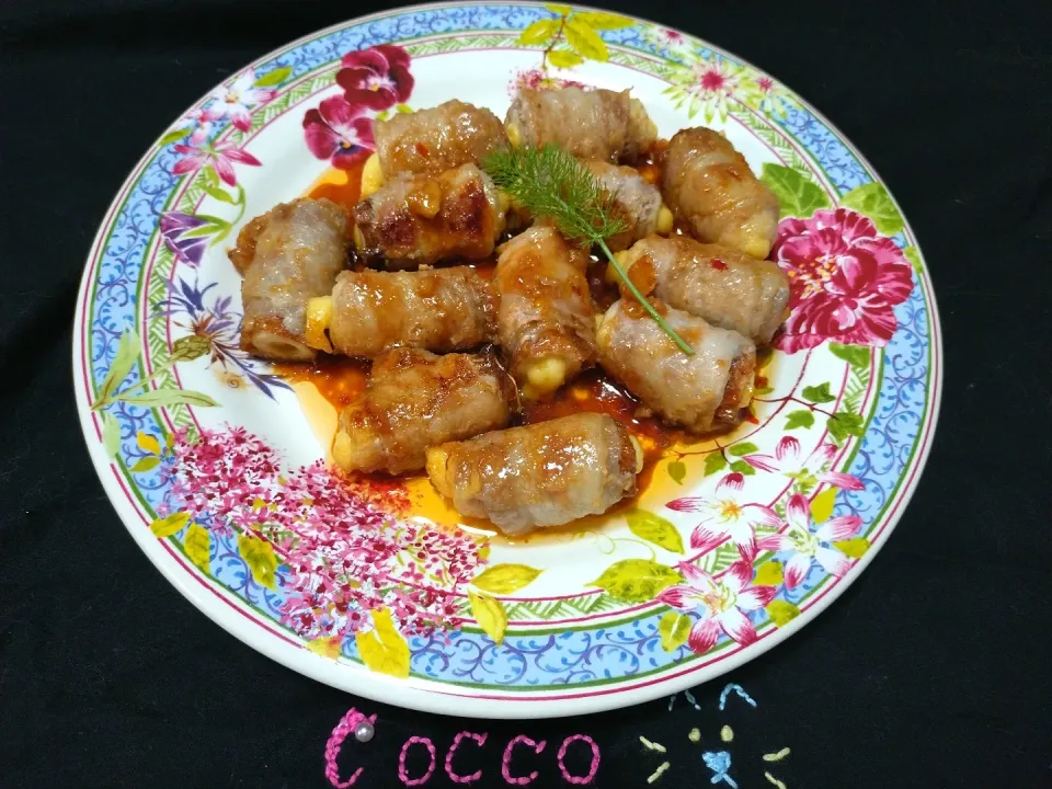 チーズinちくわの豚肉巻き・甘辛ピリ炒め✨|cocco+さん