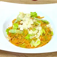 レタスとトマトのクリームパスタ|じいちゃんさん