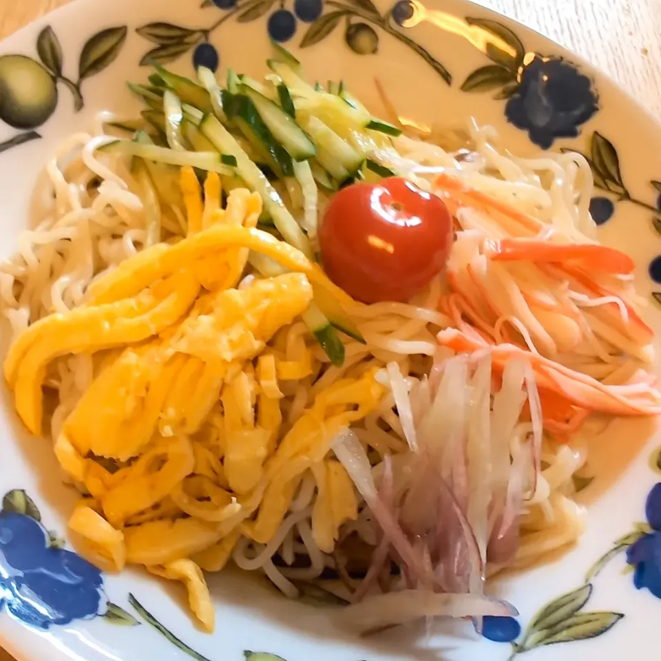 冷やし中華〜お弁当の残り、自分のはみょうがも〜|チョコさん