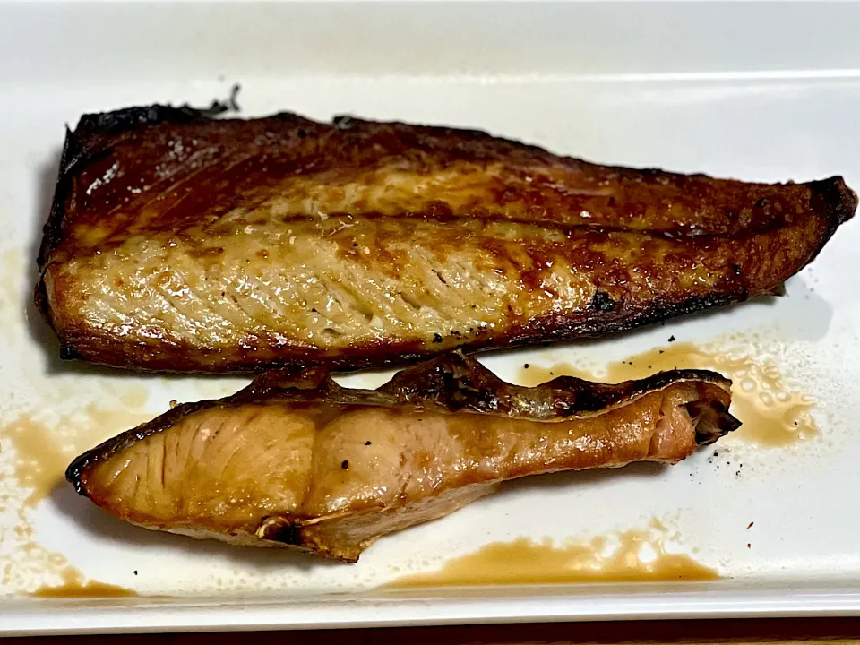 ☆鯖と鮭の塩焼き|まぁたんさん