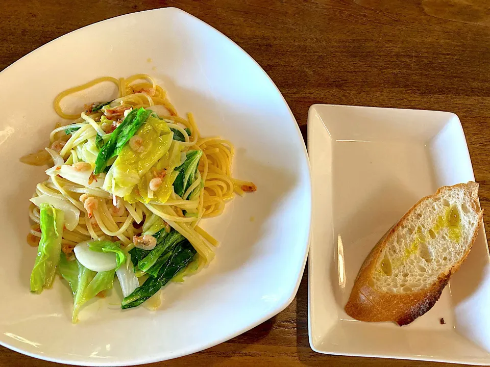 桜海老と春キャベツのパスタランチat田主丸ワインの森ホイリゲ|さくたえさん