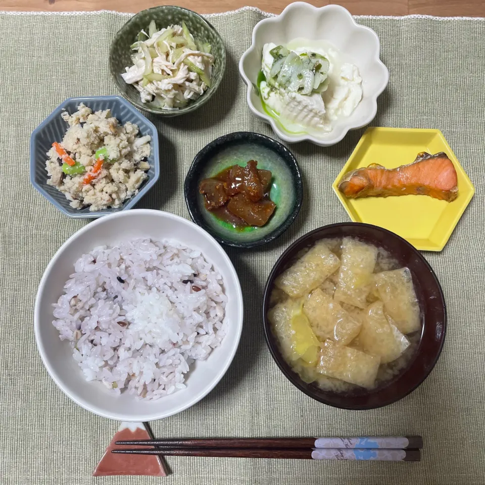 春キャベツと油揚げのお味噌汁|ゆさんさん