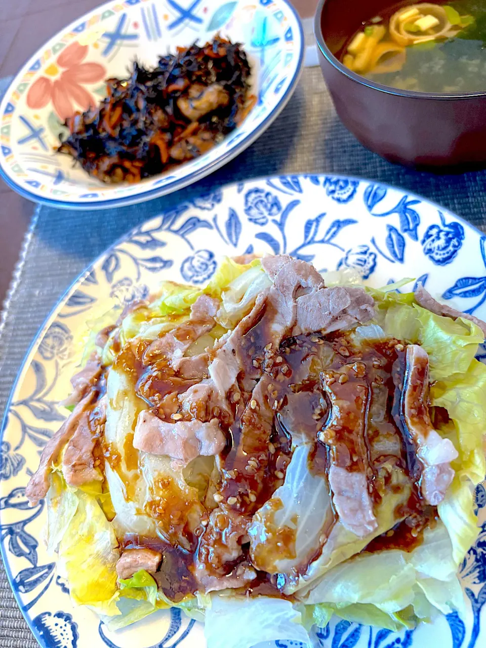 豚肉レタス・ひじきの煮物|きなこさん