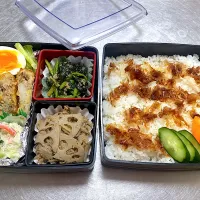冷凍吉野家牛丼コロッケ弁当🍱|Ponoさん