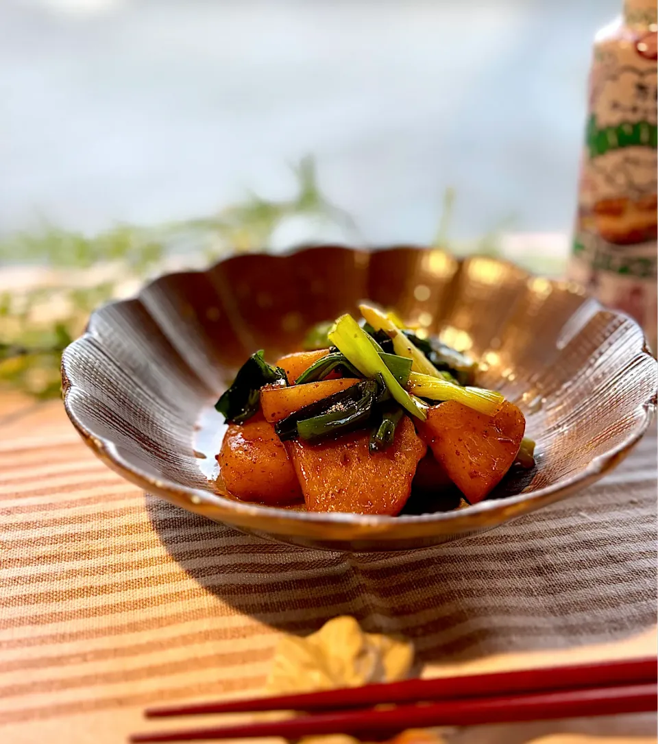 丸こんにゃくの甘辛煮   Yummy！コリアンホットでピリッと‼️|akikoさん