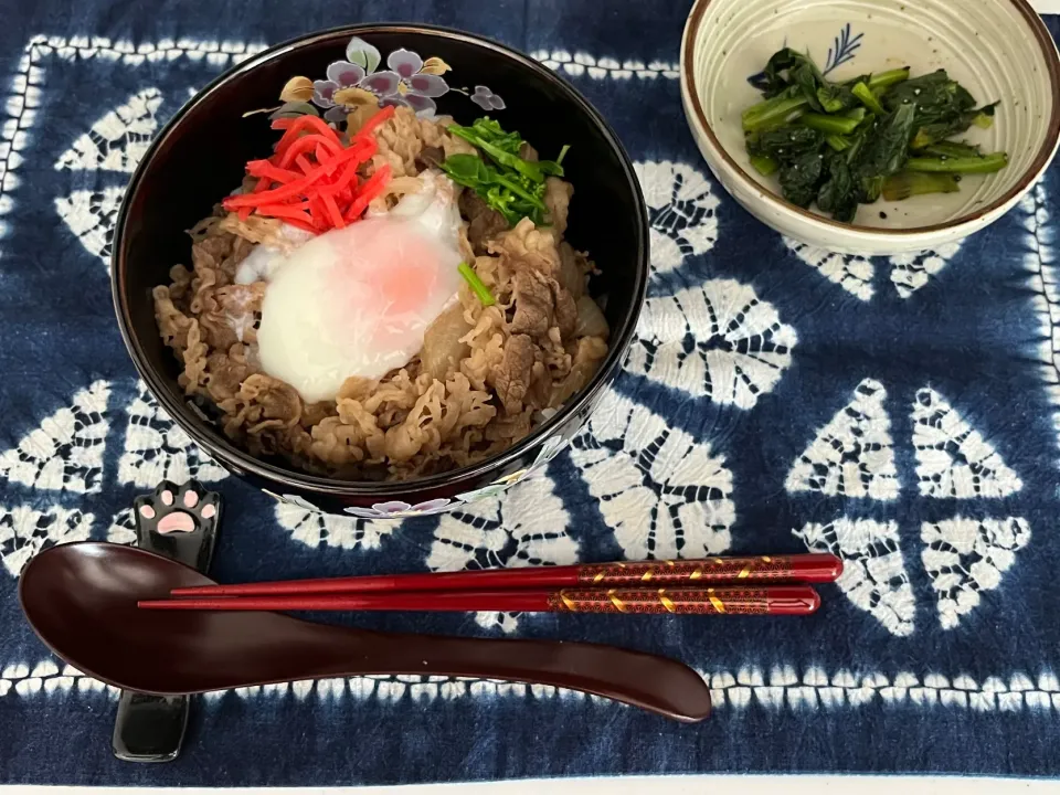お昼ご飯🎵吉野家の牛丼|kiyominさん