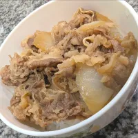 冷凍吉野家の牛丼そのままで|あぁちゃんさん