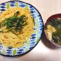 2025 0416　たらこパスタ　ほうれん草と油揚げのお味噌汁| いもこ。さん