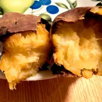 さくたえさんの料理 しっとり😍焼き芋🍠にシナモンと蜂蜜🍯で珈琲タイム|チョコさん