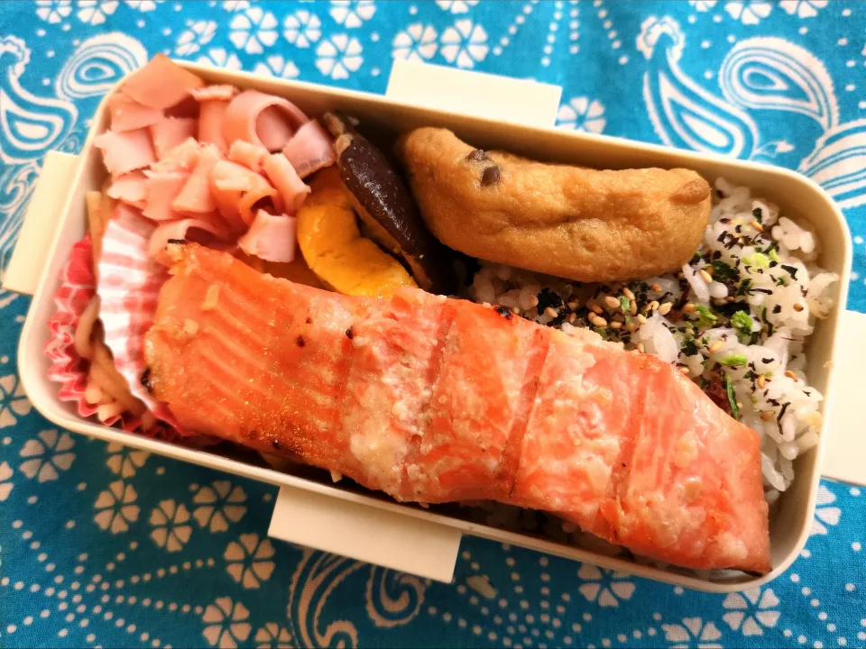 鮭の西京焼　煮物弁当|まゆみさん
