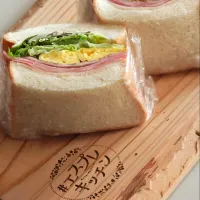 卵とベーコンのサンドイッチ🥪|エスプレキッチンさん