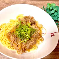 吉野家「冷凍牛丼の具」パスタ🍝|あっちいさん