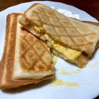 ホットたまごサンド|はっちぃさん