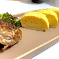 ハンバーグとだし巻き卵|ねるさん