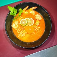 tomyum noodle soup|Simon Teeさん