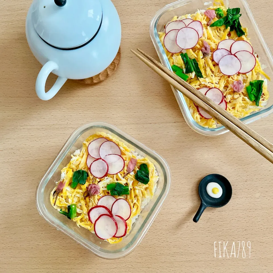 お花になったよ 鮭のちらし寿司|FIKA789さん