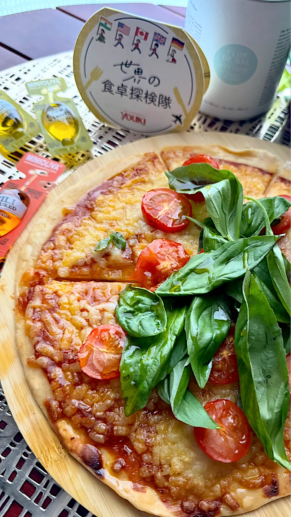 🌺🌺Foodie🌺🌺さんの料理 パパ氏さんの料理 ピッツァ マルゲリータ🇮🇹|🌺🌺Foodie🌺🌺さん