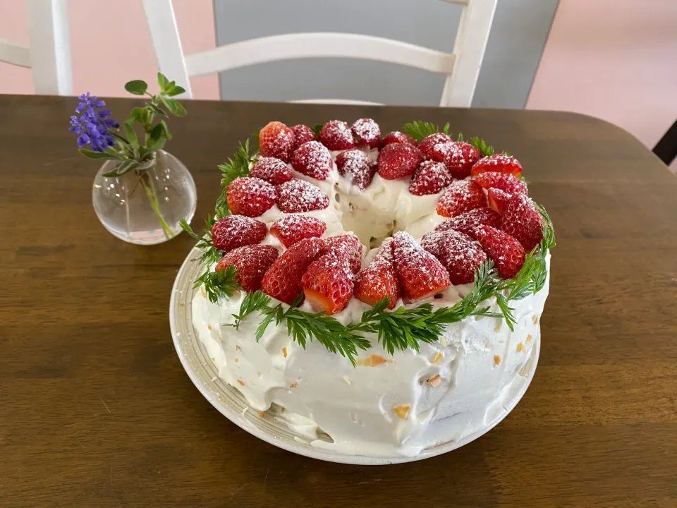 苺🍓シフォンケーキ|さちえさん