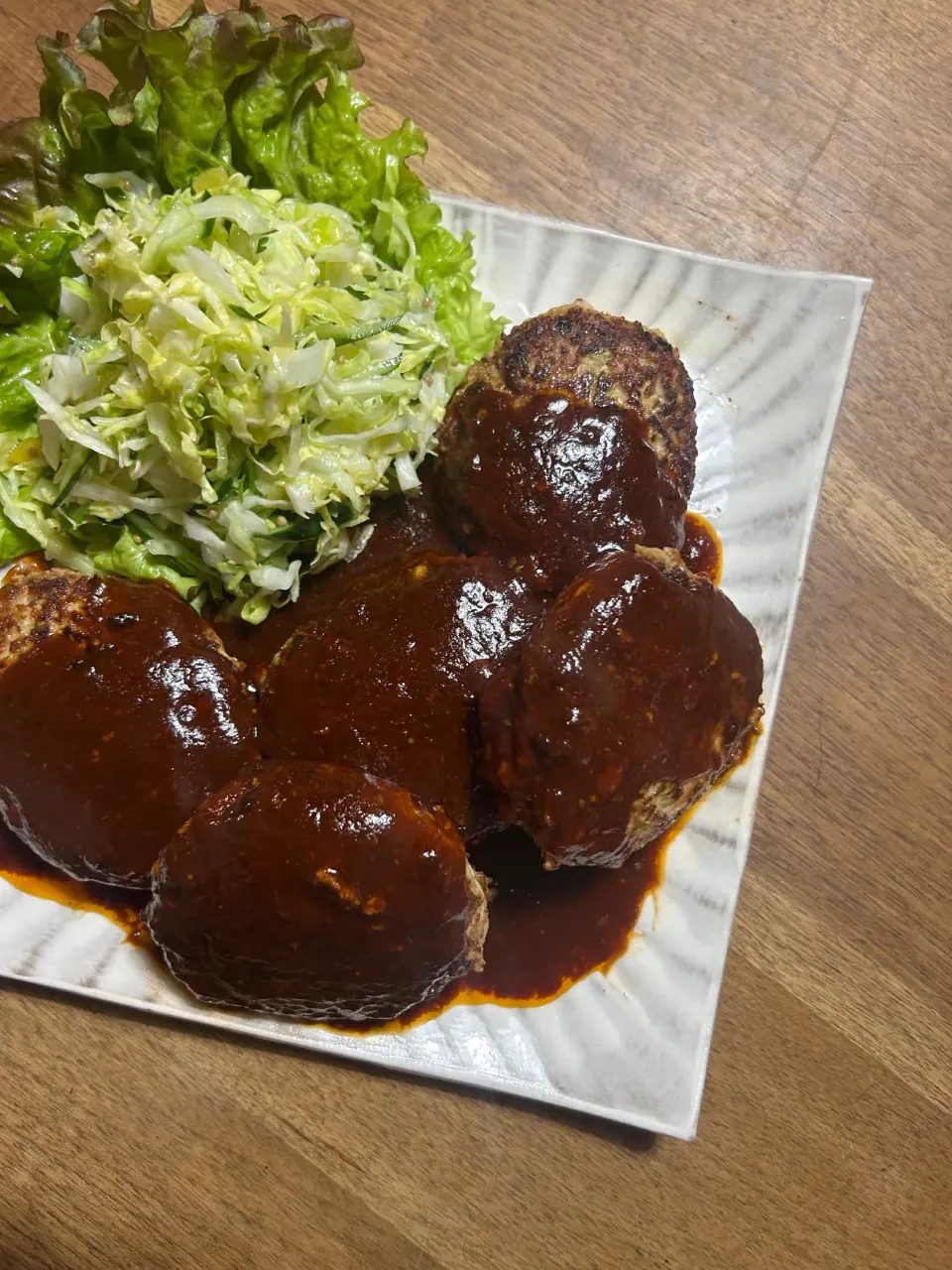 豚肉オンリー 新玉春キャベたっぷりハンバーグ|hachibook📖さん
